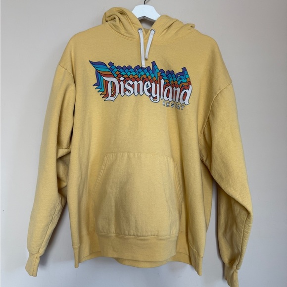 Disneyland Resort Retro Stacked Multicolor Yellow Hoodie Unisex Large - Picture 1 of 7